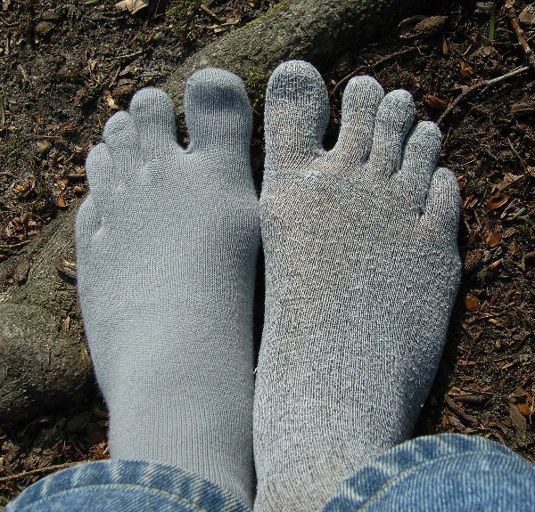 ToeToe liner socks - compared with Injinji liner socks